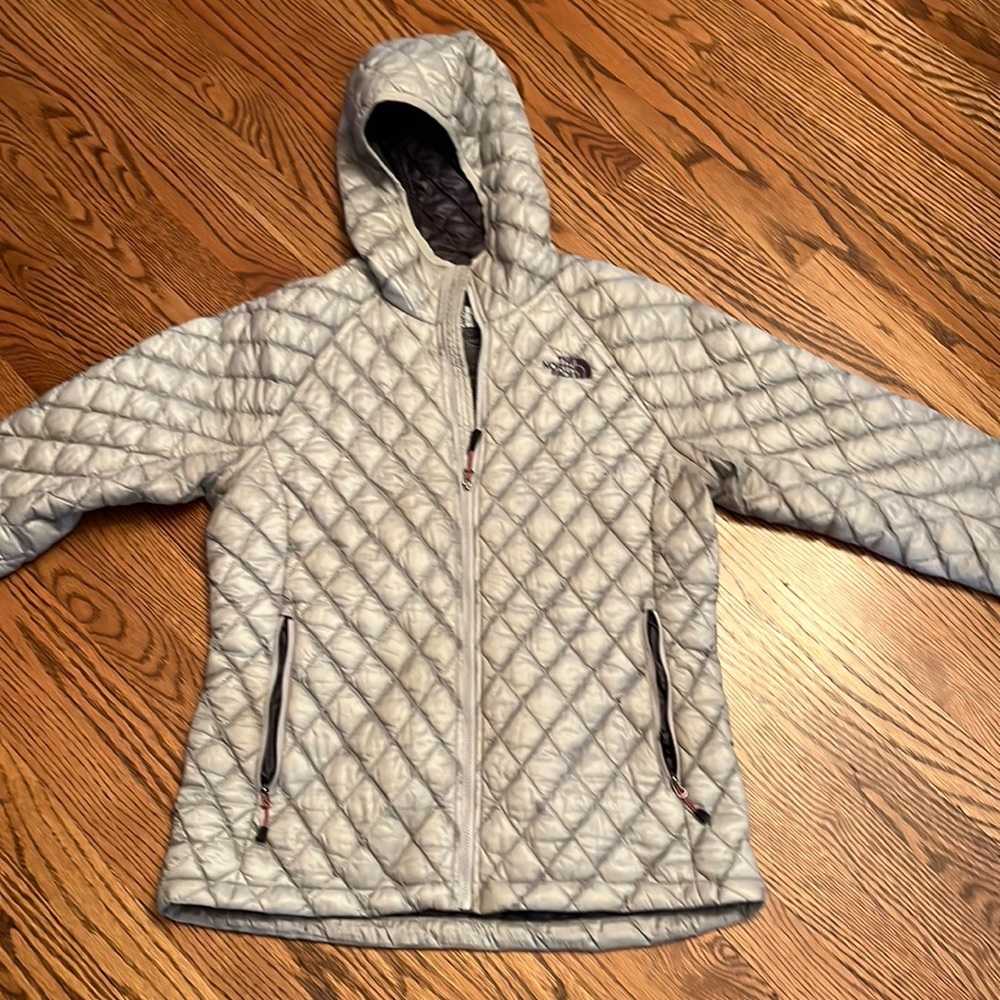 North Face womens thermoball puffy jacket M